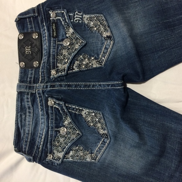 Miss Me Denim - Miss me signature cropped sz 24 x 19 1/2